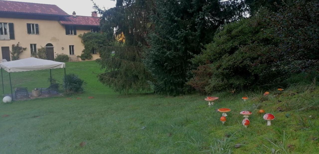 ホテル Antica Cascina Del Medico Muzzano エクステリア 写真